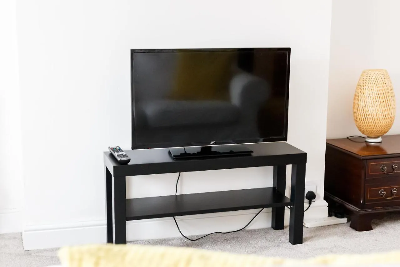 Charming, Well-Equipped Apt - 5 Minutes From Beach Bournemouth 0*,  United Kingdom